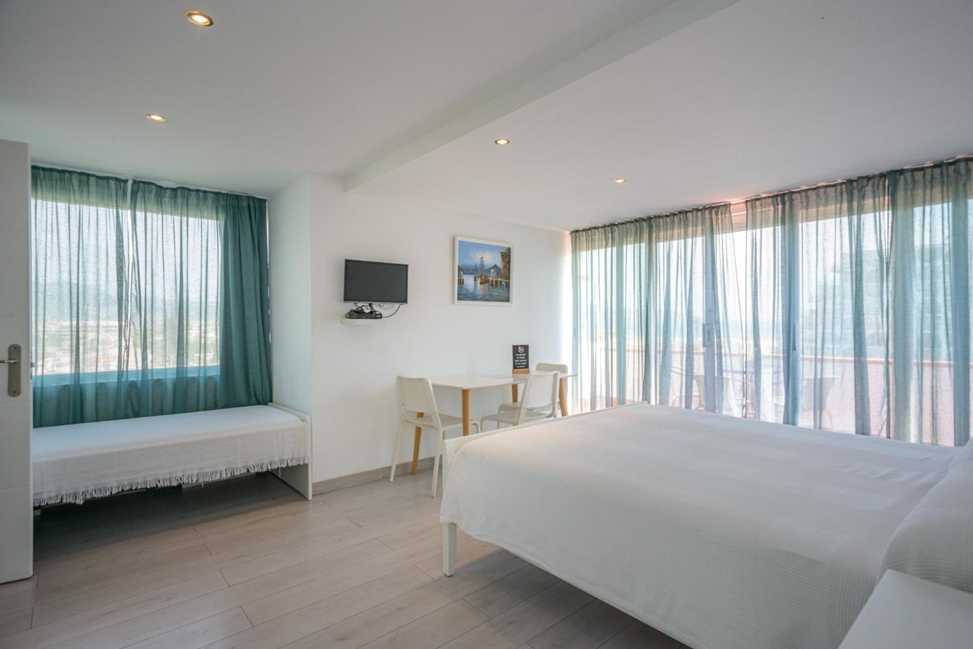 Port 27 Apartman Empuriabrava Szoba fotó